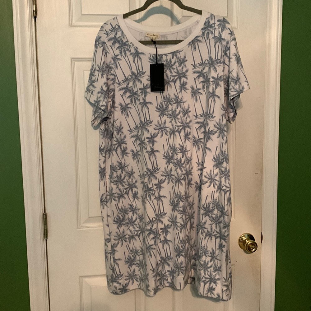 Blue-gray palm tree design dress. NWT